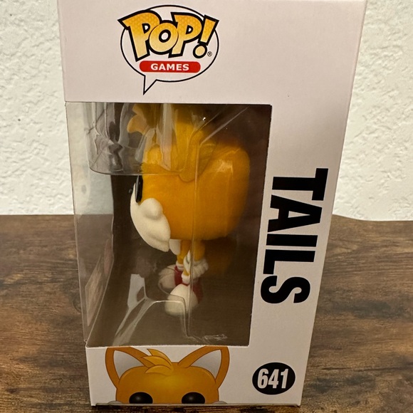 *SOLD* NIB Funko Target Con Exclusive Sonic Tails (Flocked) - Picture 4 of 5